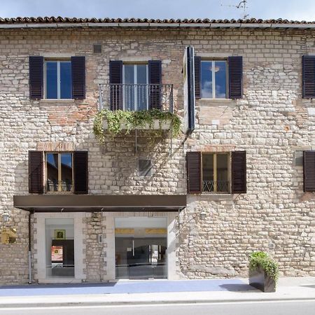 Hotel San Francesco E Il Lupo Gubbio Bagian luar foto